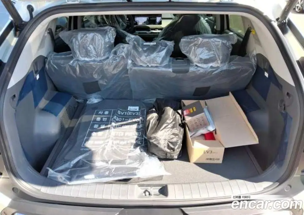Kia EV3 2026 1.0 автомат (гидро), фото 9 Kia EV3 2026 1.0 автомат (гидро), фото 9
