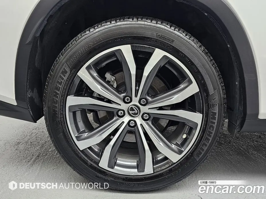 Lexus RX 2018 3.5 автомат (гидро), фото 5