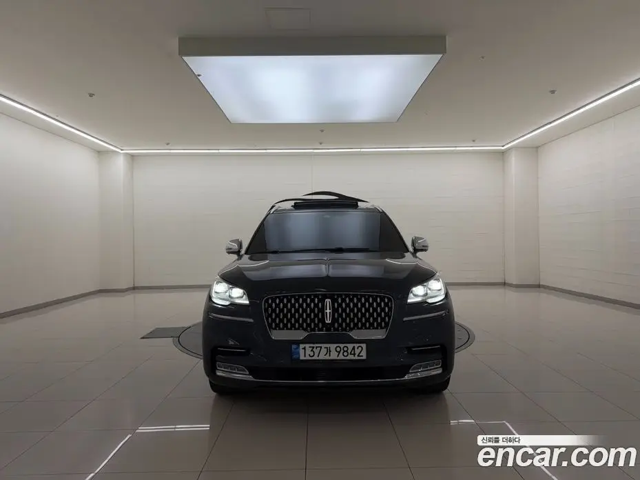 Lincoln Aviator 2022 3.0 автомат (гидро), фото 3 Lincoln Aviator 2022 3.0 автомат (гидро), фото 3