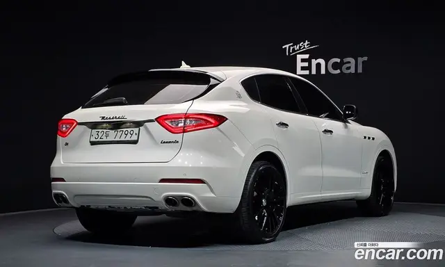 Maserati Levante 2018 3.0 автомат (гидро), миниатюра 2