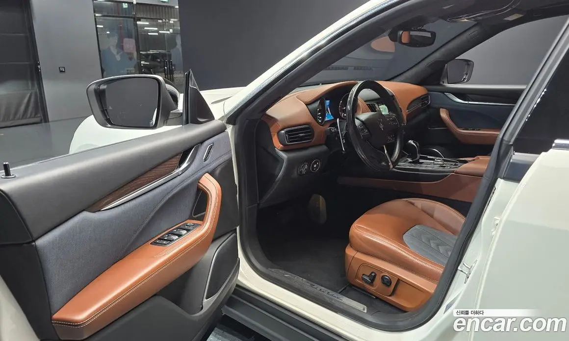 Maserati Levante 2018 3.0 автомат (гидро), фото 10