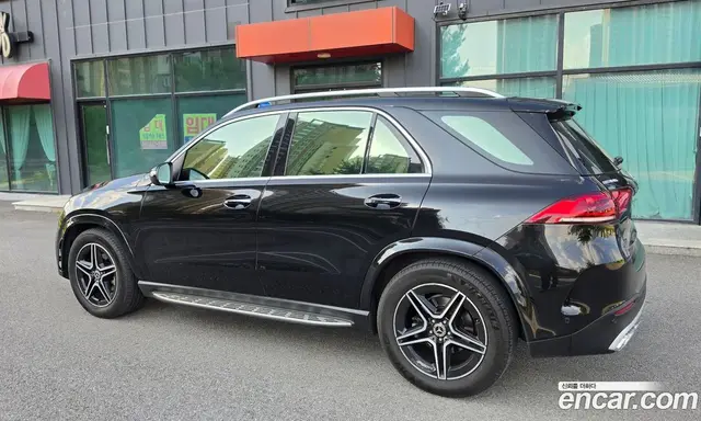 Mercedes-Benz GLE-Class 2019 1.9 автомат (гидро), миниатюра 2