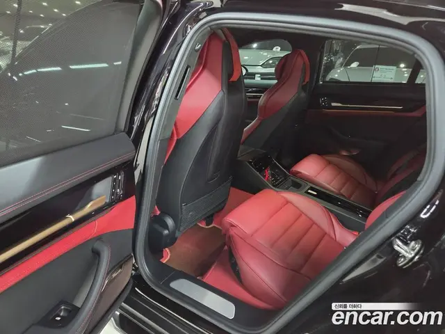 Porsche Panamera 2024 2.9 автомат (гидро), миниатюра 8