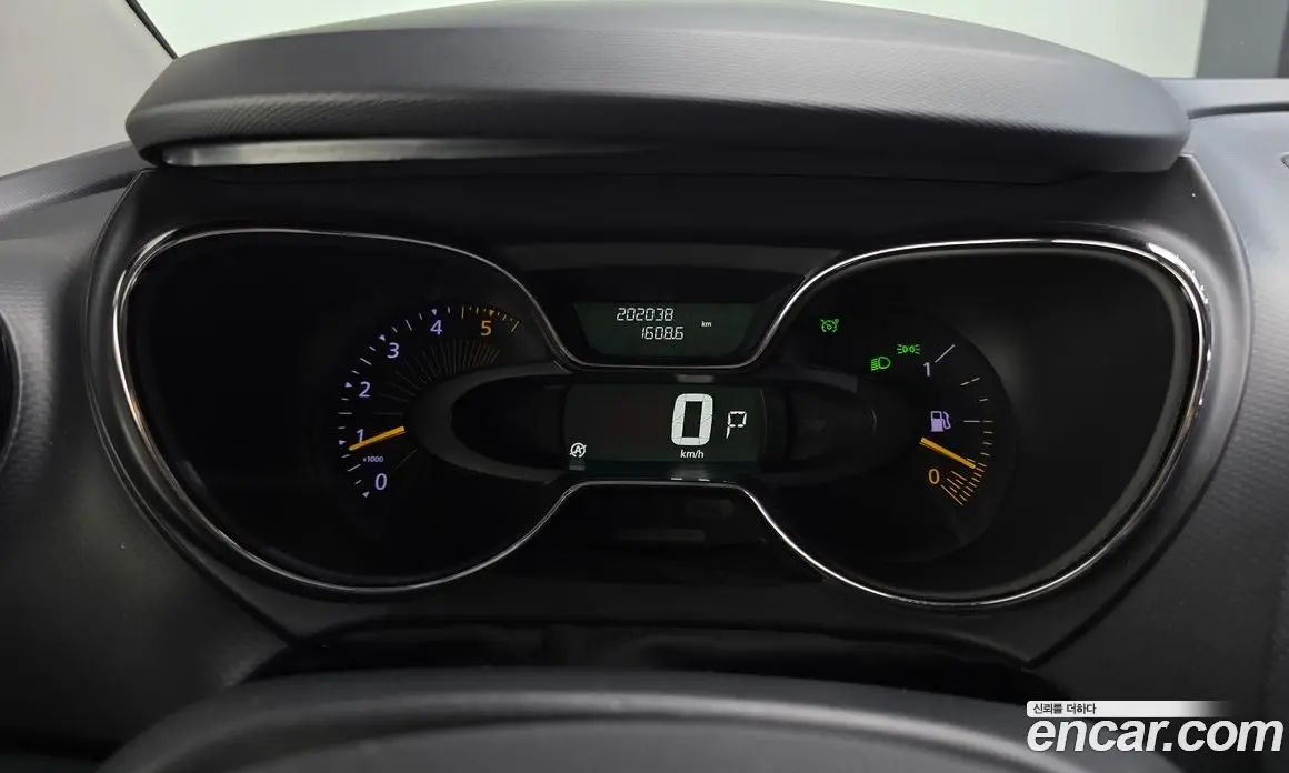 Renault (Samsung) QM3 2016 1.5 автомат (гидро), фото 8 Renault (Samsung) QM3 2016 1.5 автомат (гидро), фото 8