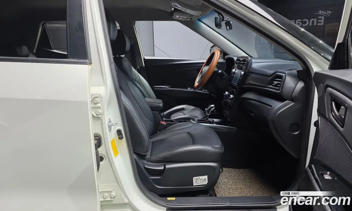 SsangYong TIBOLI 2020 1.6 автомат (гидро), фото 12