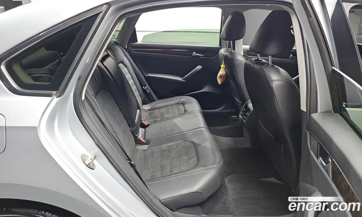 Volkswagen Passat 2014 2.0 автомат (гидро), фото 11 Volkswagen Passat 2014 2.0 автомат (гидро), фото 11
