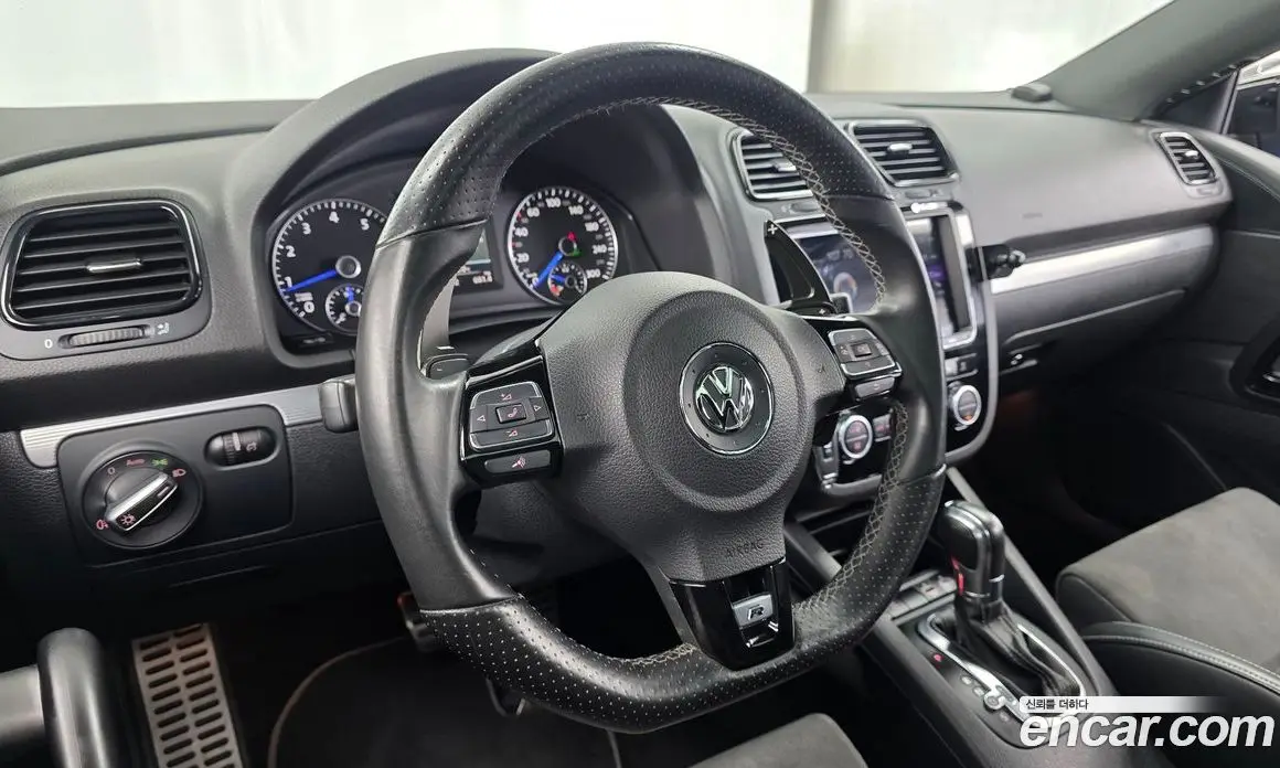 Volkswagen Scirocco 2013 2.0 автомат (гидро), фото 13