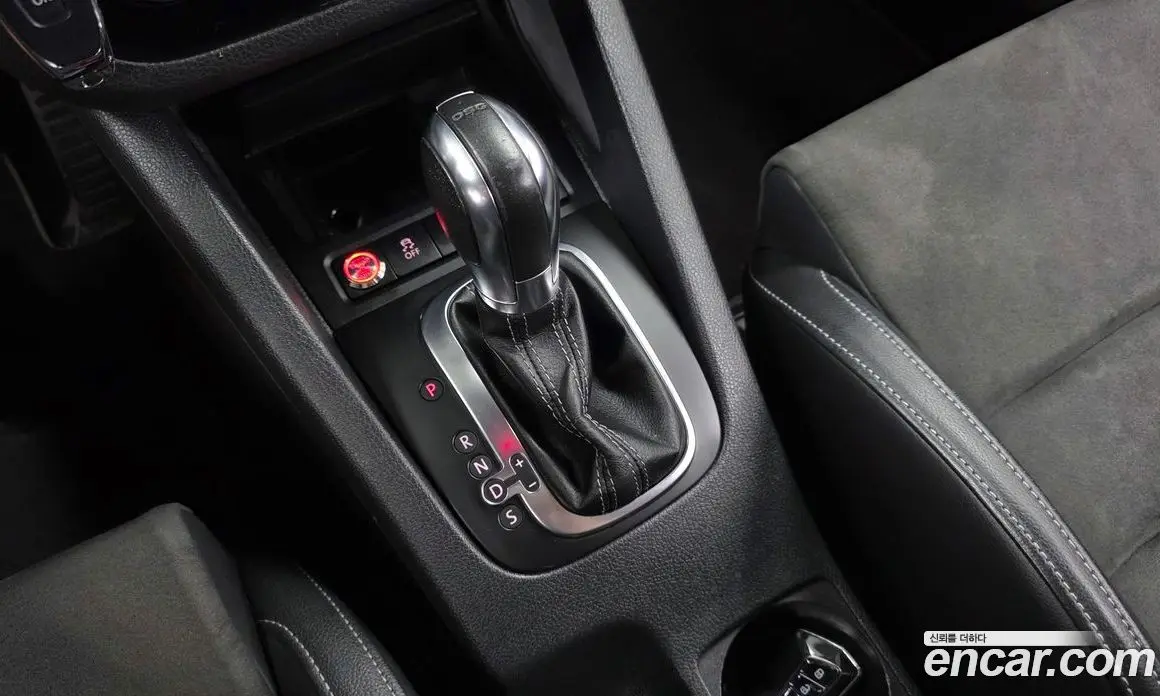 Volkswagen Scirocco 2013 2.0 автомат (гидро), фото 9