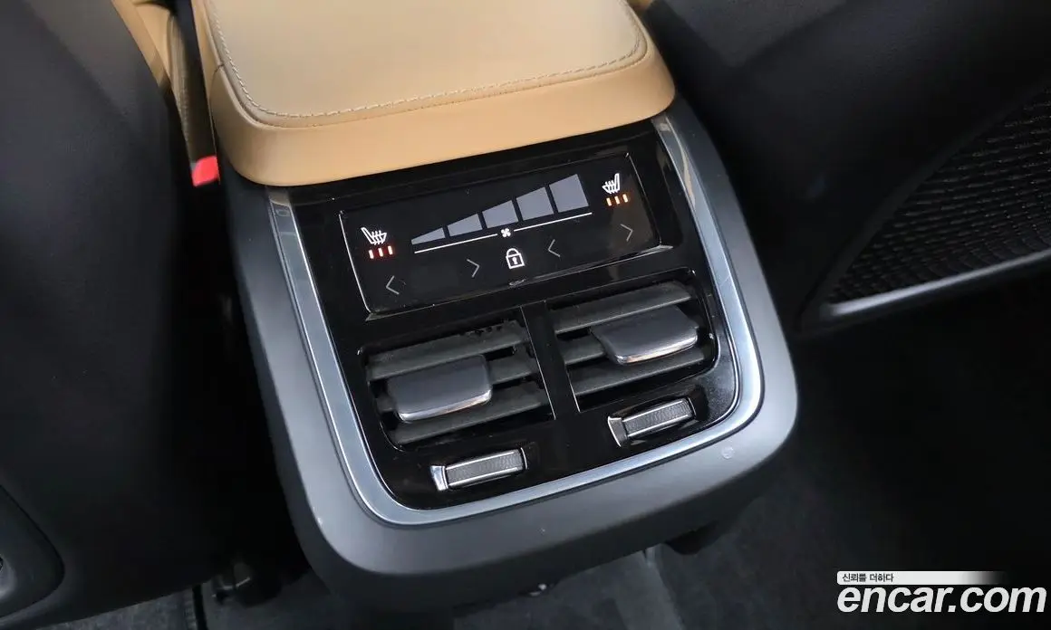 Volvo XC90 2018 2.0 автомат (гидро), фото 18 Volvo XC90 2018 2.0 автомат (гидро), фото 18