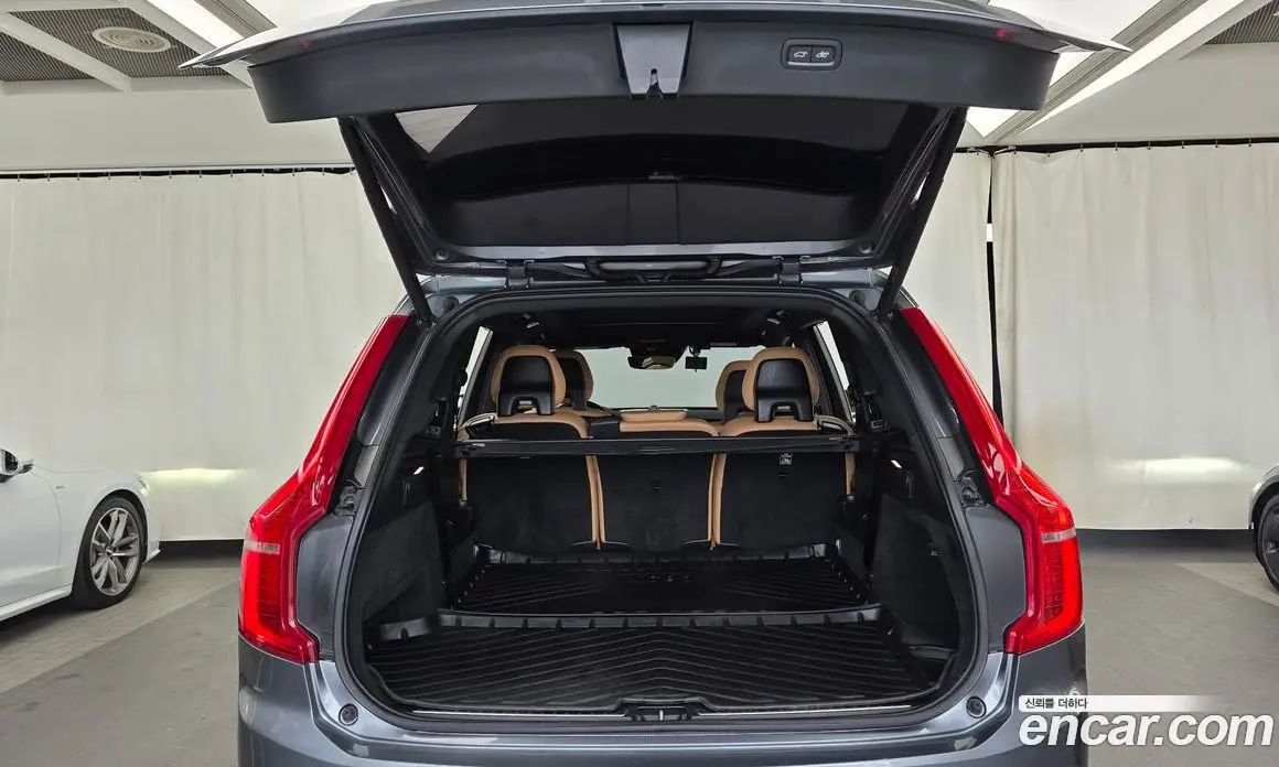 Volvo XC90 2018 2.0 автомат (гидро), фото 20 Volvo XC90 2018 2.0 автомат (гидро), фото 20
