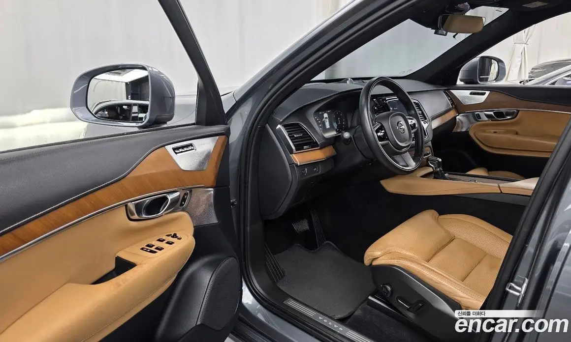 Volvo XC90 2018 2.0 автомат (гидро), фото 10 Volvo XC90 2018 2.0 автомат (гидро), фото 10