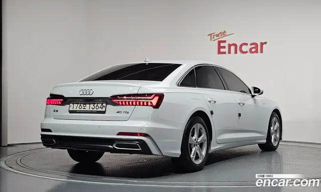 Audi A6 2020 2.0 автомат (гидро), миниатюра 2