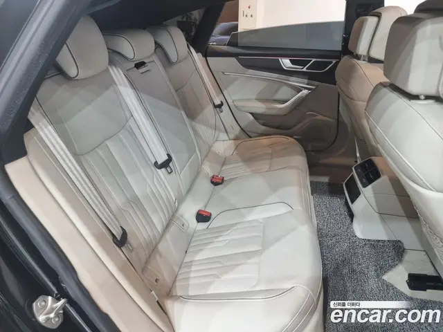 Audi A7 2022 3.0 автомат (гидро), миниатюра 11