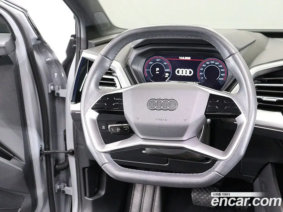 Audi Q4 e-tron 2023 1.0 автомат (гидро), фото 14