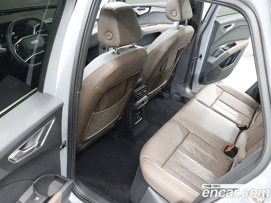 Audi Q4 e-tron 2023 1.0 автомат (гидро), фото 15