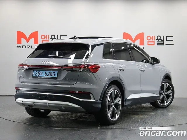 Audi Q4 e-tron 2023 1.0 автомат (гидро), миниатюра 4
