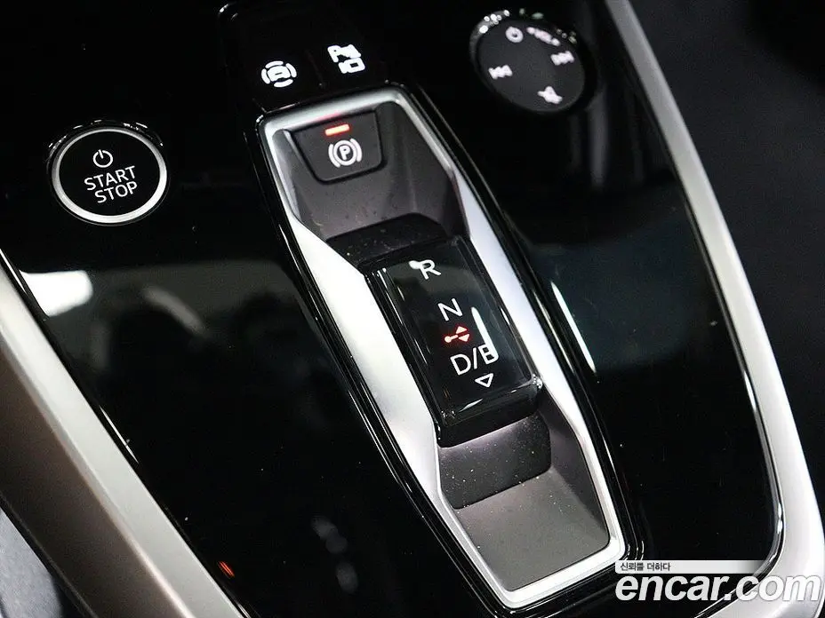 Audi Q4 e-tron 2023 1.0 автомат (гидро), фото 8