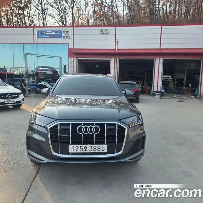 Audi Q7 2022 3.0 автомат (гидро), фото 1 Audi Q7 2022 3.0 автомат (гидро), фото 1
