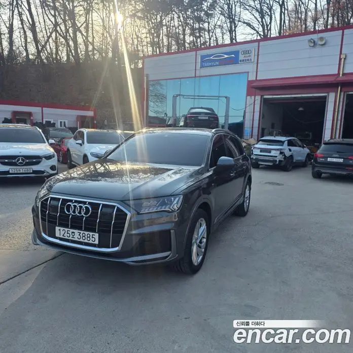 Audi Q7 2022 3.0 автомат (гидро), фото 2 Audi Q7 2022 3.0 автомат (гидро), фото 2