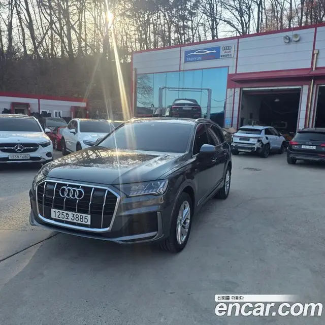 Audi Q7 2022 3.0 автомат (гидро), миниатюра 2 Audi Q7 2022 3.0 автомат (гидро), миниатюра 2