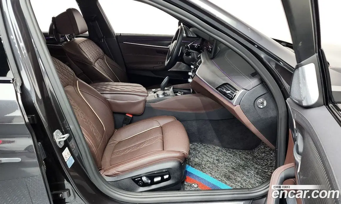 BMW 5 серия 2021 4.4 автомат (гидро), фото 11 BMW 5 серия 2021 4.4 автомат (гидро), фото 11