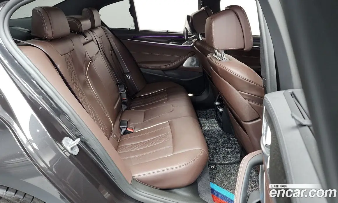 BMW 5 серия 2021 4.4 автомат (гидро), фото 12 BMW 5 серия 2021 4.4 автомат (гидро), фото 12