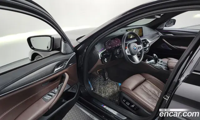 BMW 5 серия 2021 4.4 автомат (гидро), миниатюра 10 BMW 5 серия 2021 4.4 автомат (гидро), миниатюра 10