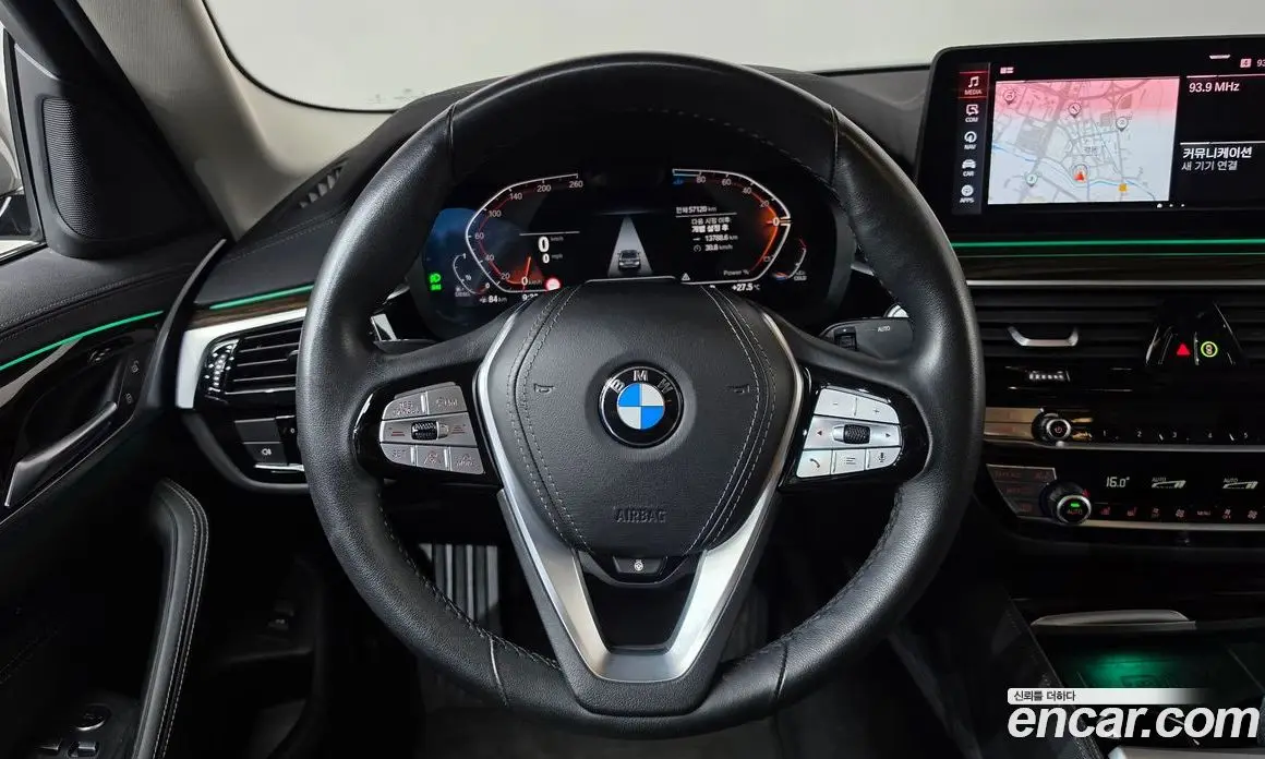 BMW 5 серия 2022 2.0 автомат (гидро), фото 13