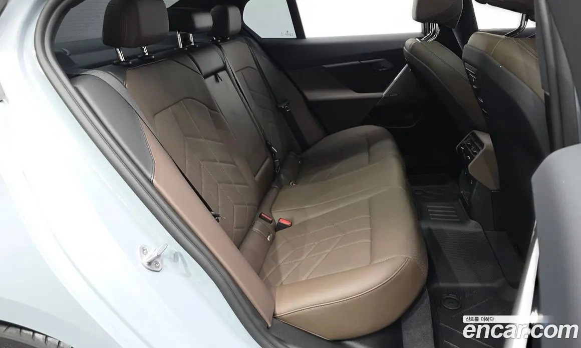 BMW 5 серия 2025 2.0 автомат (гидро), фото 12 BMW 5 серия 2025 2.0 автомат (гидро), фото 12