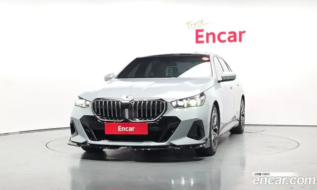 BMW 5 серия 2025 2.0 автомат (гидро), миниатюра 3 BMW 5 серия 2025 2.0 автомат (гидро), миниатюра 3
