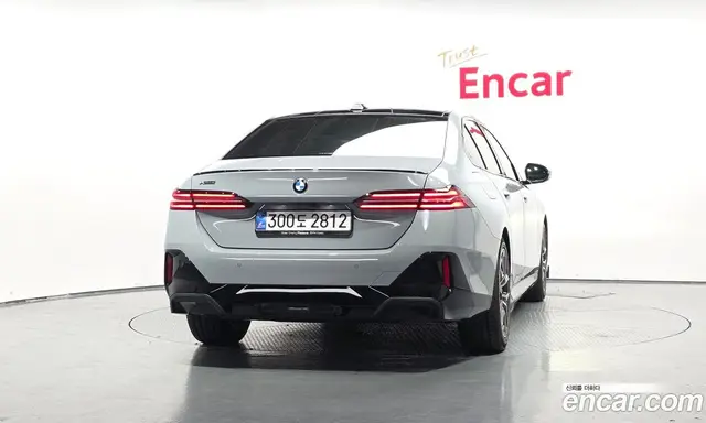 BMW 5 серия 2025 2.0 автомат (гидро), миниатюра 4 BMW 5 серия 2025 2.0 автомат (гидро), миниатюра 4