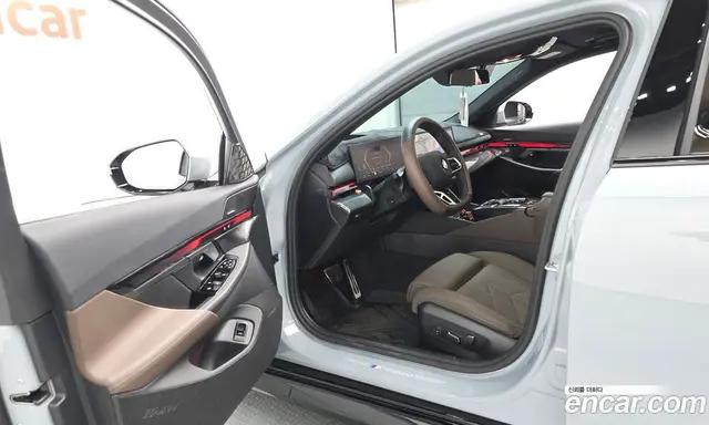 BMW 5 серия 2025 2.0 автомат (гидро), миниатюра 10 BMW 5 серия 2025 2.0 автомат (гидро), миниатюра 10