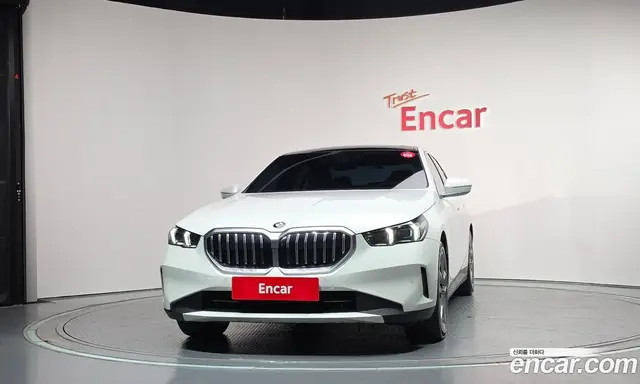 BMW 5 серия 2025 2.0 автомат (гидро), миниатюра 3 BMW 5 серия 2025 2.0 автомат (гидро), миниатюра 3