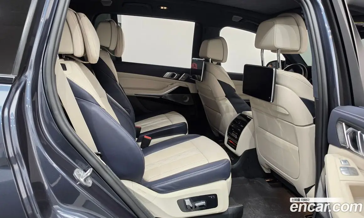BMW X7 2021 4.4 автомат (гидро), фото 12 BMW X7 2021 4.4 автомат (гидро), фото 12