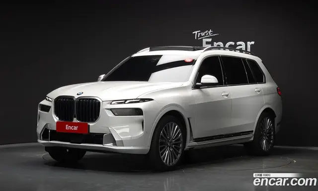 BMW X7, 2023, 40 270 км