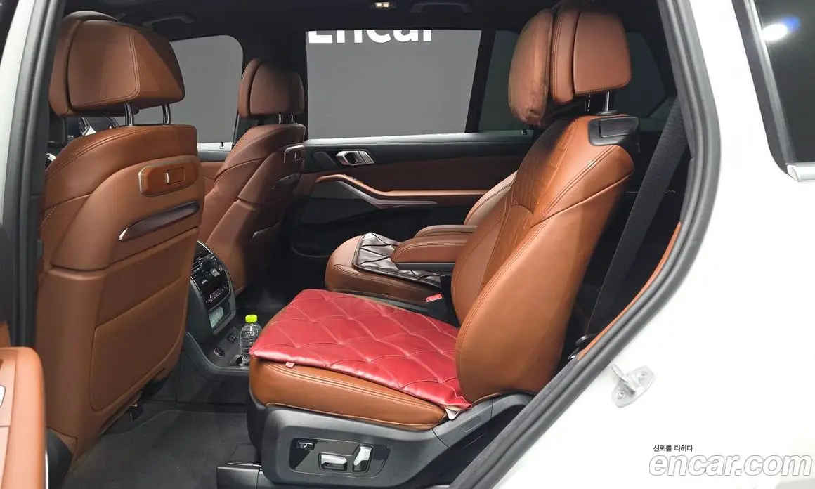 BMW X7 2023 3.0 автомат (гидро), фото 12