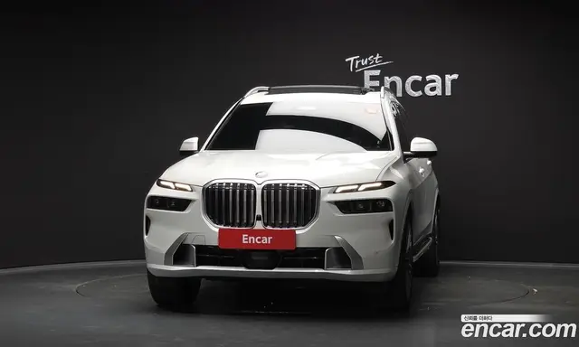 BMW X7 2023 3.0 автомат (гидро), миниатюра 3