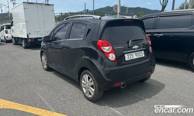 Chevrolet Spark 2013 1.0 автомат (гидро), миниатюра 3