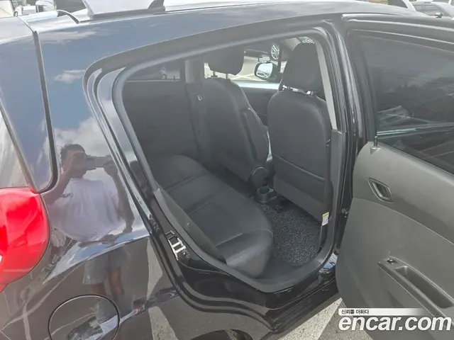 Chevrolet Spark 2014 1.0 автомат (гидро), миниатюра 12