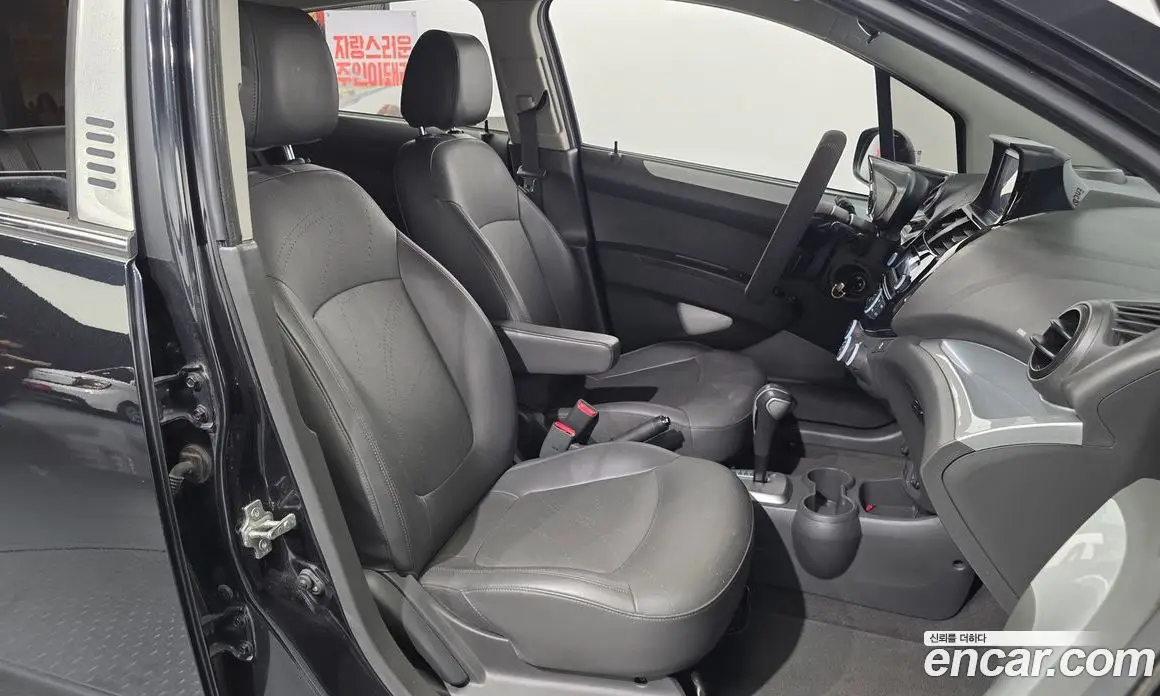 Chevrolet Spark 2015 1.0 автомат (гидро), фото 12 Chevrolet Spark 2015 1.0 автомат (гидро), фото 12