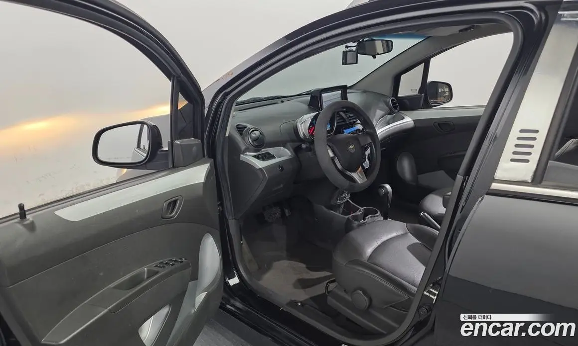 Chevrolet Spark 2015 1.0 автомат (гидро), фото 10 Chevrolet Spark 2015 1.0 автомат (гидро), фото 10