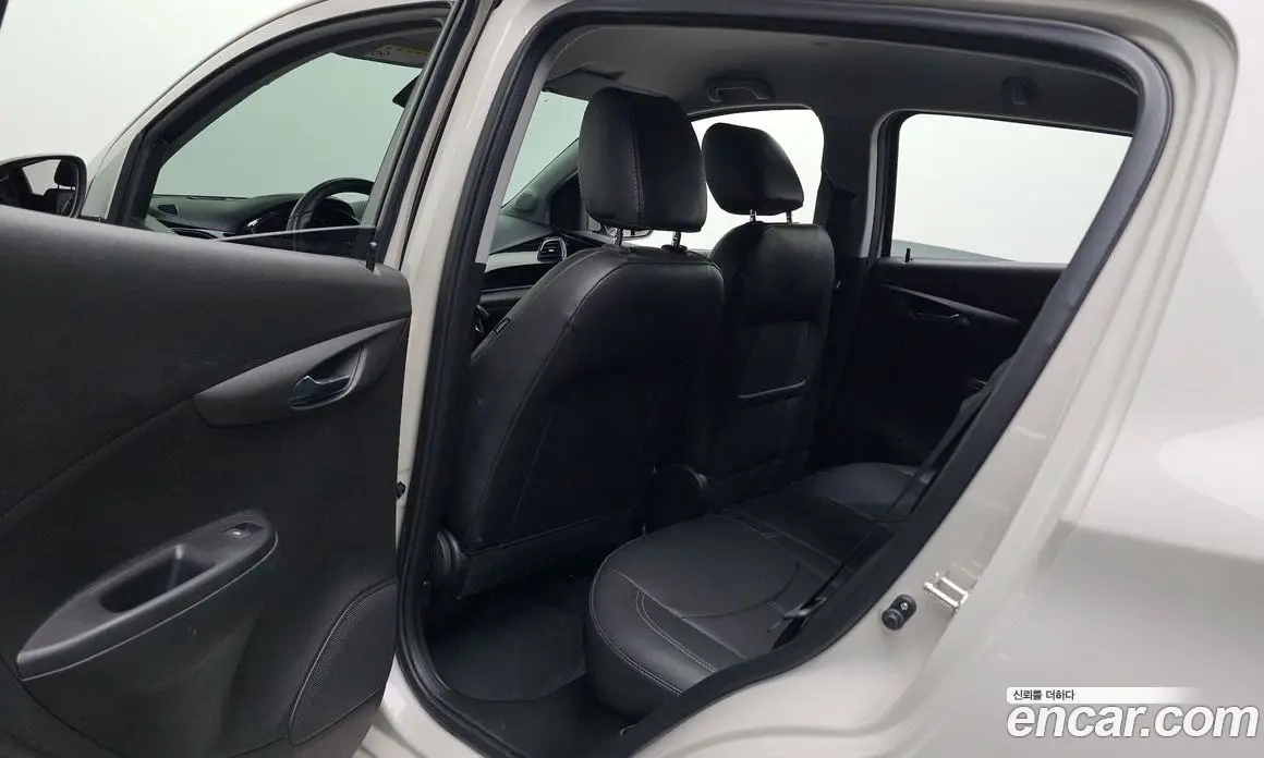 Chevrolet Spark 2017 1.0 автомат (гидро), фото 11