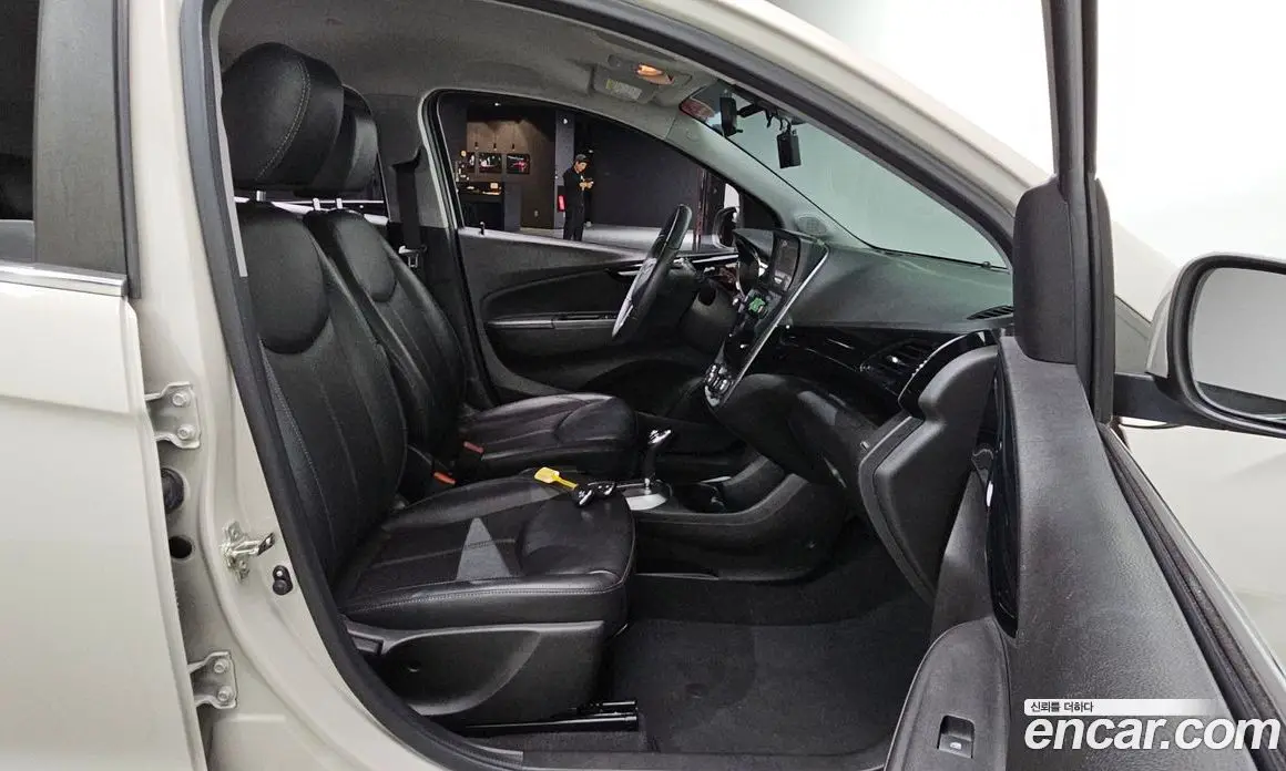 Chevrolet Spark 2017 1.0 автомат (гидро), фото 12