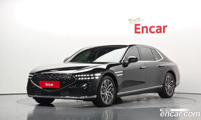 Genesis G90, 2023, 46 207 км