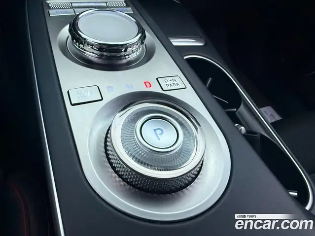 Genesis GV70 2021 2.5 автомат (гидро), миниатюра 9
