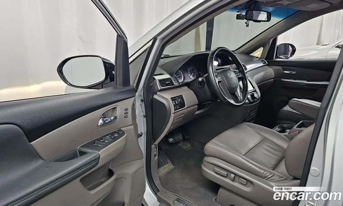 Honda Odyssey 2014 3.5 автомат (гидро), фото 10
