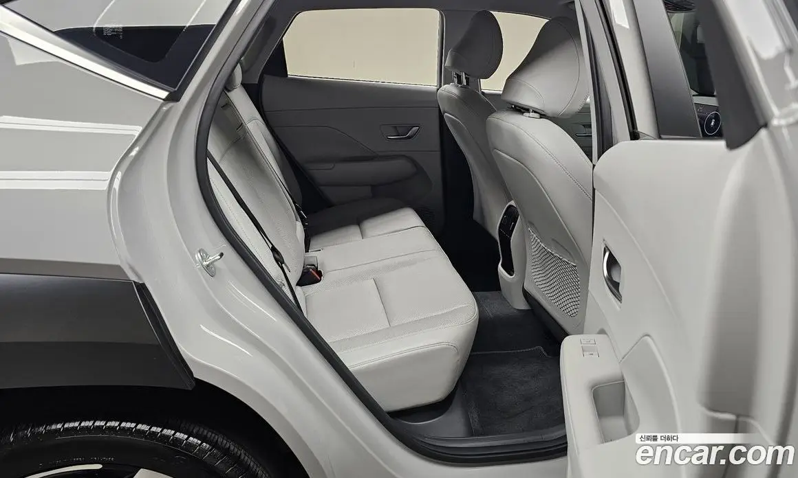 Hyundai Kona 2024 1.6 автомат (гидро), фото 11