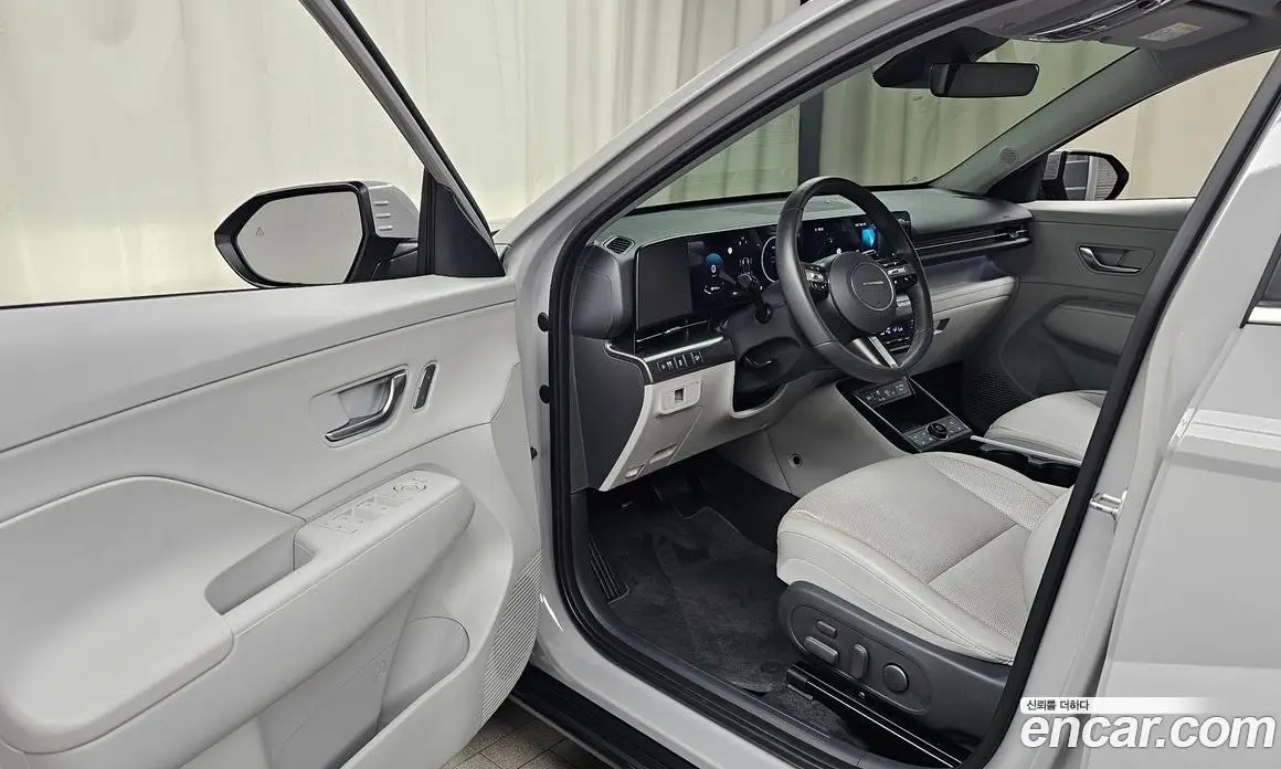 Hyundai Kona 2024 1.6 автомат (гидро), фото 10