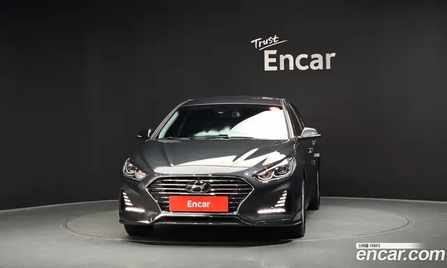 Hyundai Sonata 2018 2.0 автомат (гидро), миниатюра 3 Hyundai Sonata 2018 2.0 автомат (гидро), миниатюра 3