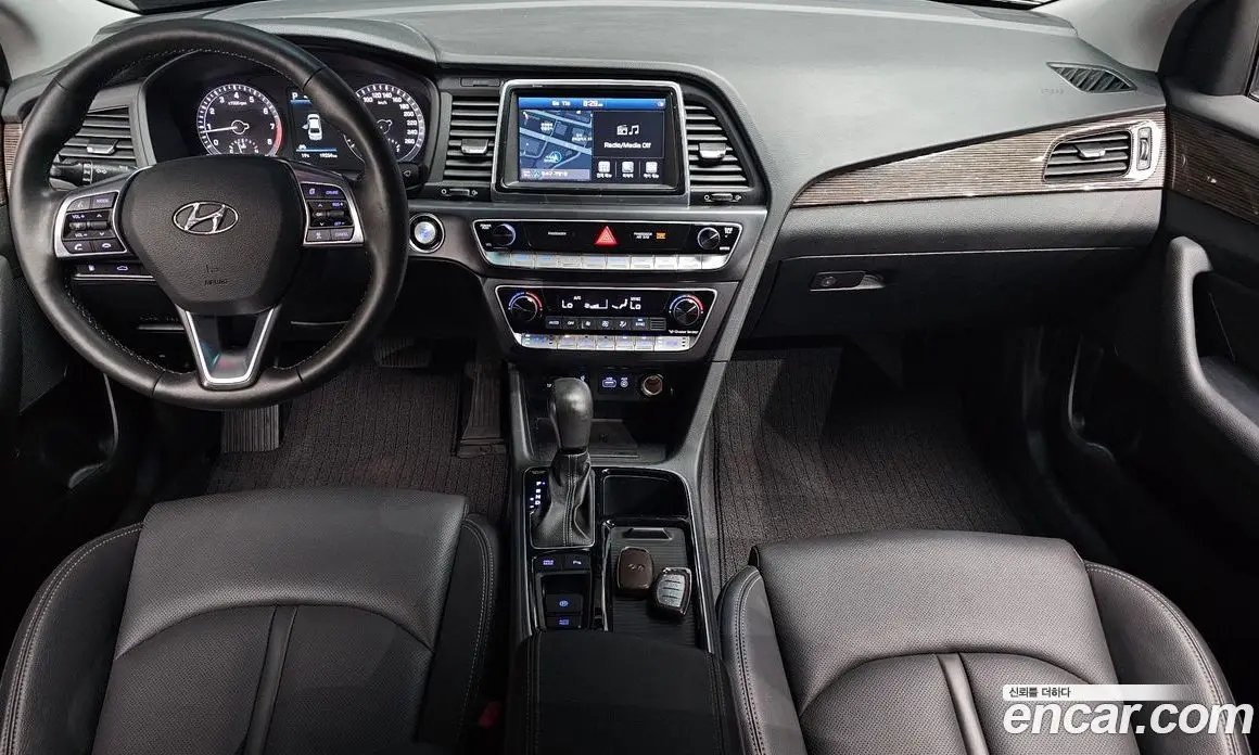 Hyundai Sonata 2018 2.0 автомат (гидро), фото 7 Hyundai Sonata 2018 2.0 автомат (гидро), фото 7